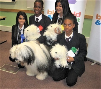 Prize-giving with DULUX dog and ‘puppies’