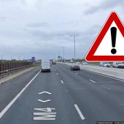 M4: Multi-vehicle crash closes one lane of M4 motorway
