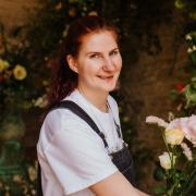 Owner of Sonning Flowers - Heather