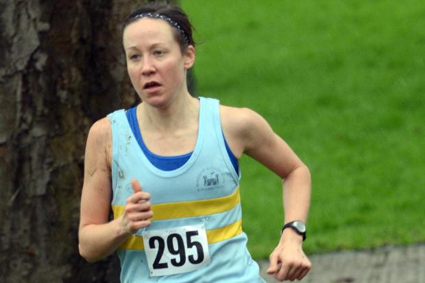 WSEH star Charlotte Firth dominated the senior ladies' race for victory in 21 minutes and 14 seconds in the final match of the Chiltern Cross Country League series in Milton Keynes on Saturday.