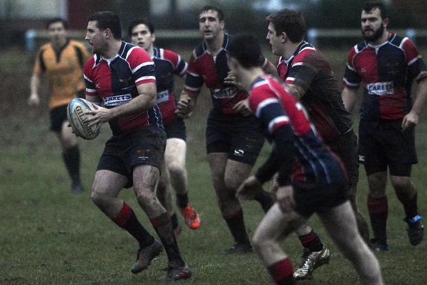 Jason Townsend (ball in hand) scored a late try as Phoenix beat Berkshire Shire Hall 31-27 in the Berks, Bucks & Oxon Championship on Saturday.